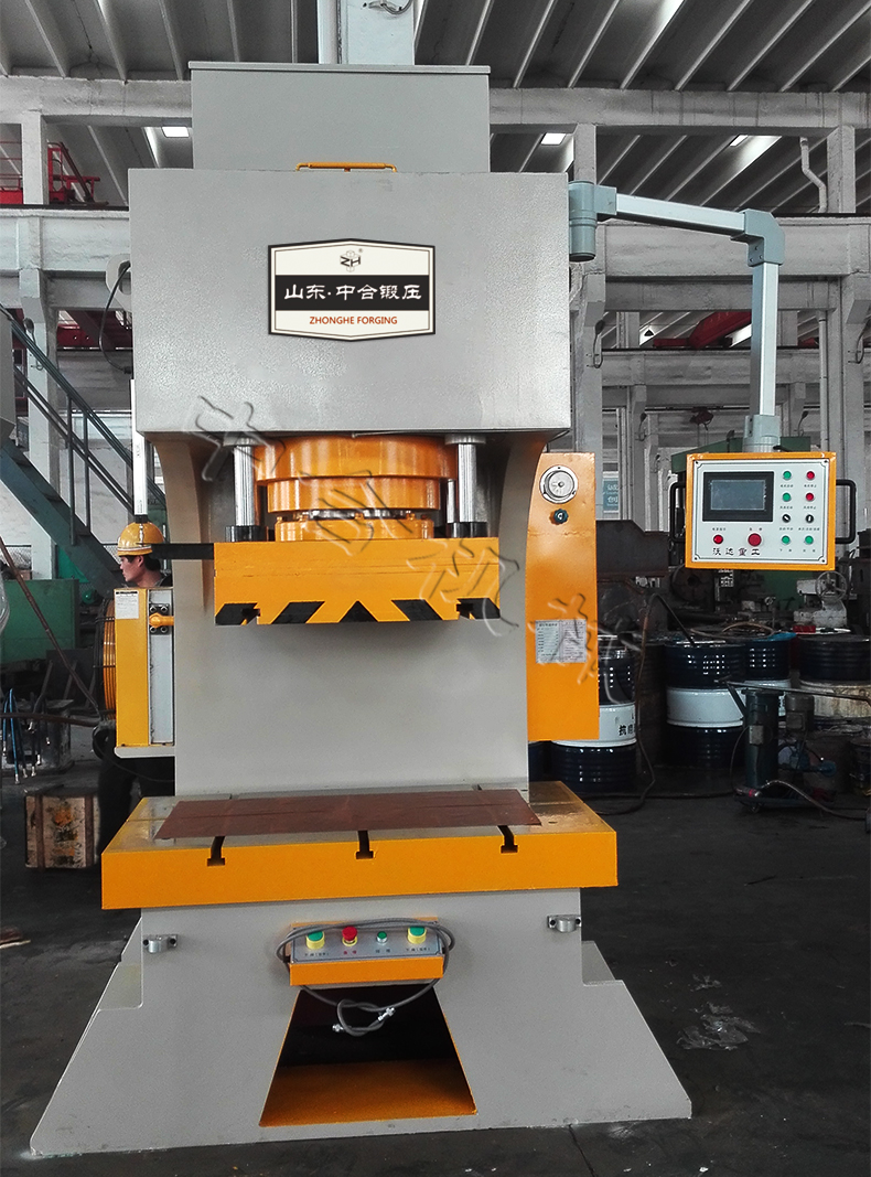 315T導(dǎo)柱式液壓沖機(jī)(圖2) 315T導(dǎo)柱式液壓沖機(jī)(圖2)