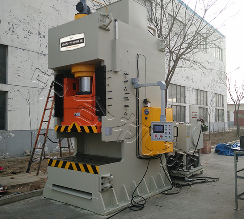 400T液壓沖機(jī)(圖2) 400T液壓沖機(jī)(圖2)