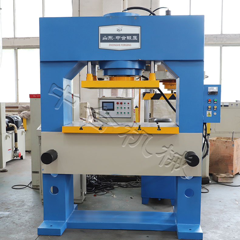 大噸位龍門(mén)液壓機(jī)(圖2) 大噸位龍門(mén)液壓機(jī)(圖2)