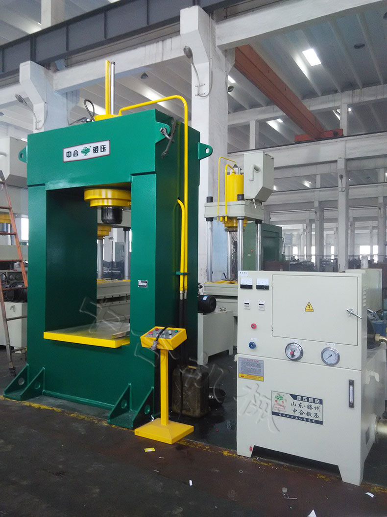 150T龍門導(dǎo)向液壓機(圖2) 150T龍門導(dǎo)向液壓機產(chǎn)品實拍