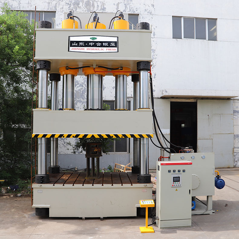 玻璃鋼制品成型液壓機(jī)(圖1) 玻璃鋼制品成型液壓機(jī)(圖1)