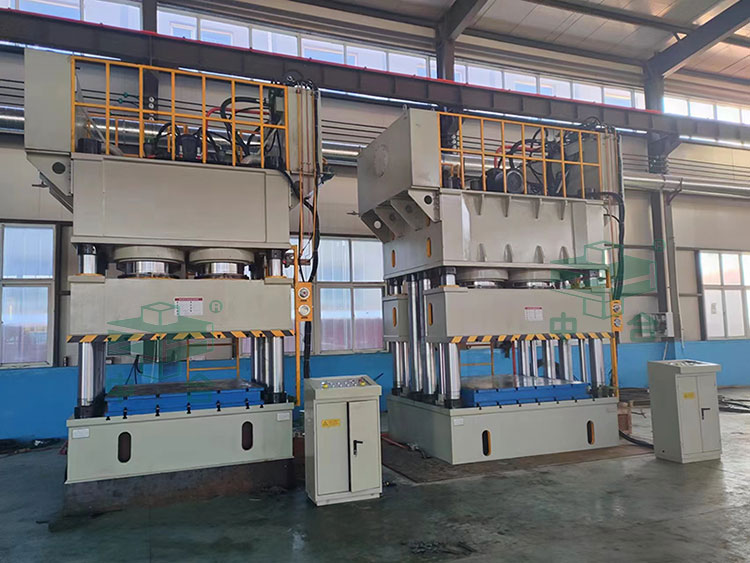 200噸壓濾機(jī)濾板成型液壓機(jī)與2500噸聚丙烯濾板成型液壓機(jī) 200噸壓濾機(jī)濾板成型液壓機(jī)與2500噸聚丙烯濾板成型液壓機(jī)