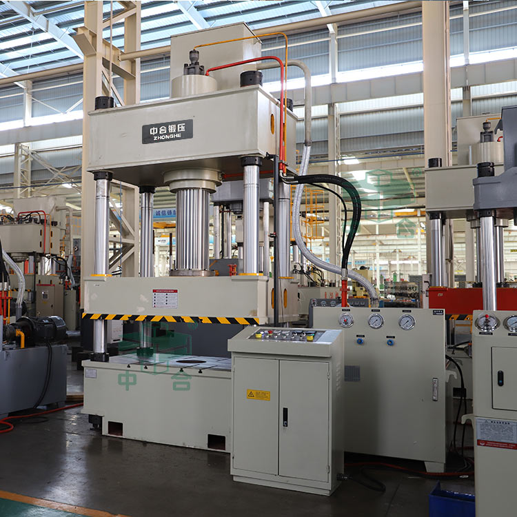 315噸三梁四柱液壓機(jī).jpg 315噸三梁四柱液壓機(jī).jpg