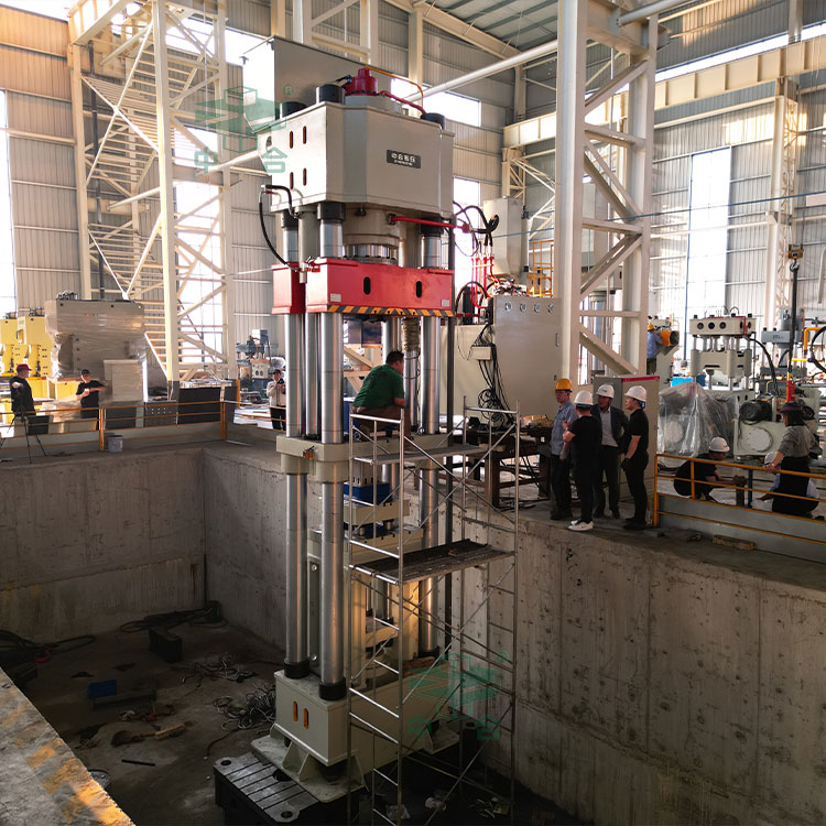 1000噸四梁四柱液壓機(jī)(莫來石匣缽液壓機(jī)).jpg 1000噸四梁四柱液壓機(jī)(莫來石匣缽液壓機(jī)).jpg