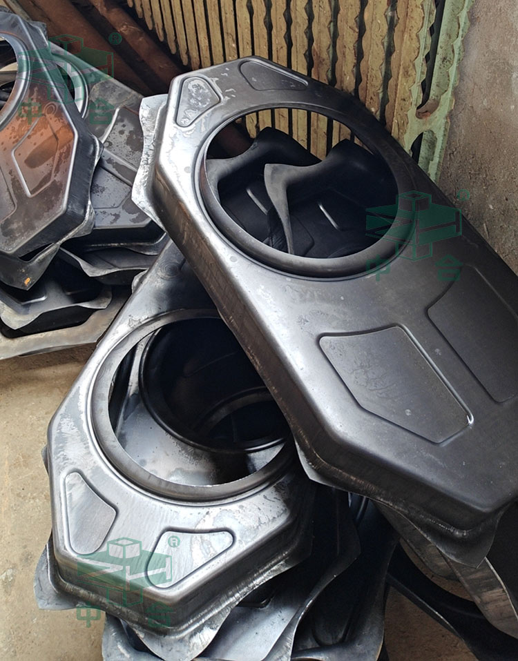 鋼板沖壓件.jpg 鋼板沖壓件.jpg