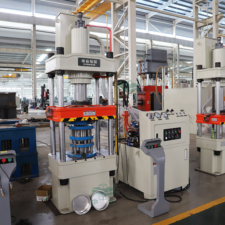 電機(jī)端蓋拉伸專(zhuān)用液壓機(jī).jpg 電機(jī)端蓋拉伸專(zhuān)用液壓機(jī).jpg