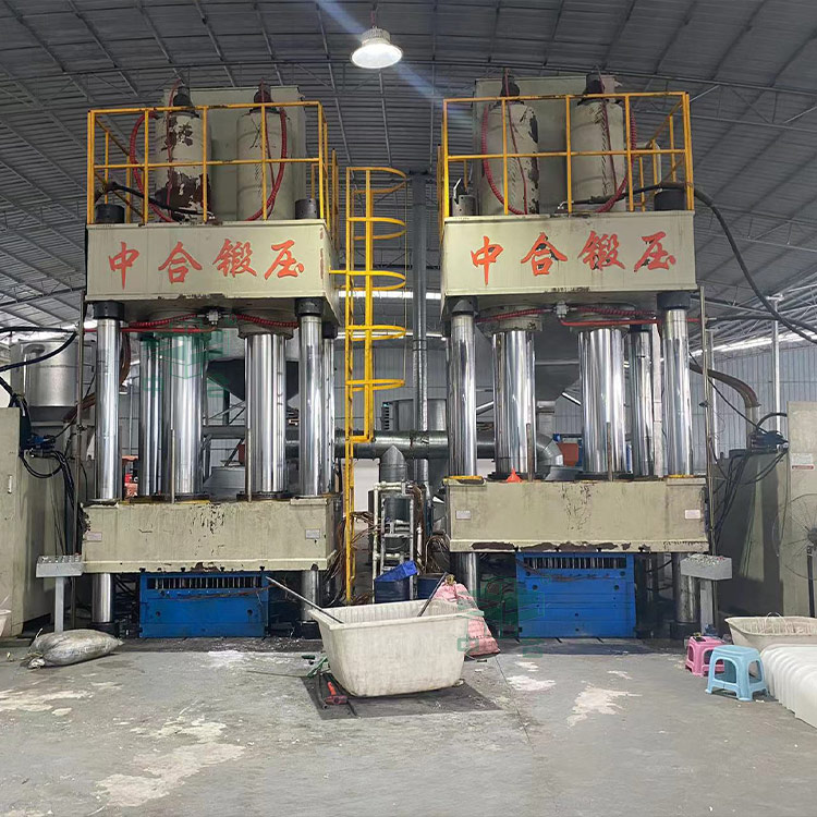 1000噸塑料模殼模壓成型液壓機(jī).jpg 1000噸塑料模殼模壓成型液壓機(jī).jpg