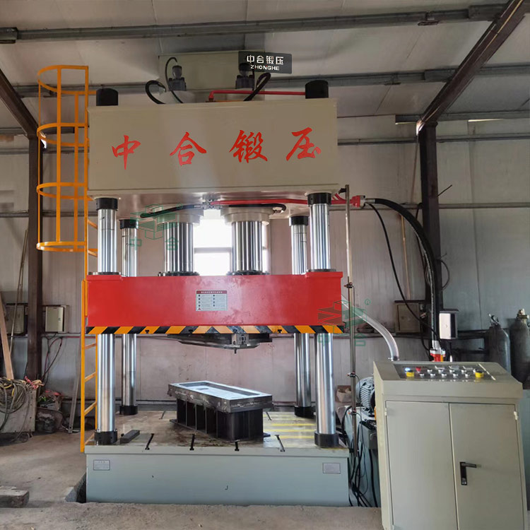 400噸金屬成型液壓機(jī) 400噸金屬成型液壓機(jī)