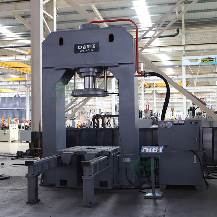 315噸龍門液壓機(jī) 315噸龍門液壓機(jī)