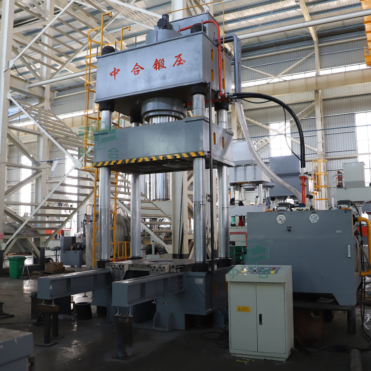 800噸四柱液壓機帶移動工作臺.jpg 800噸四柱液壓機帶移動工作臺.jpg