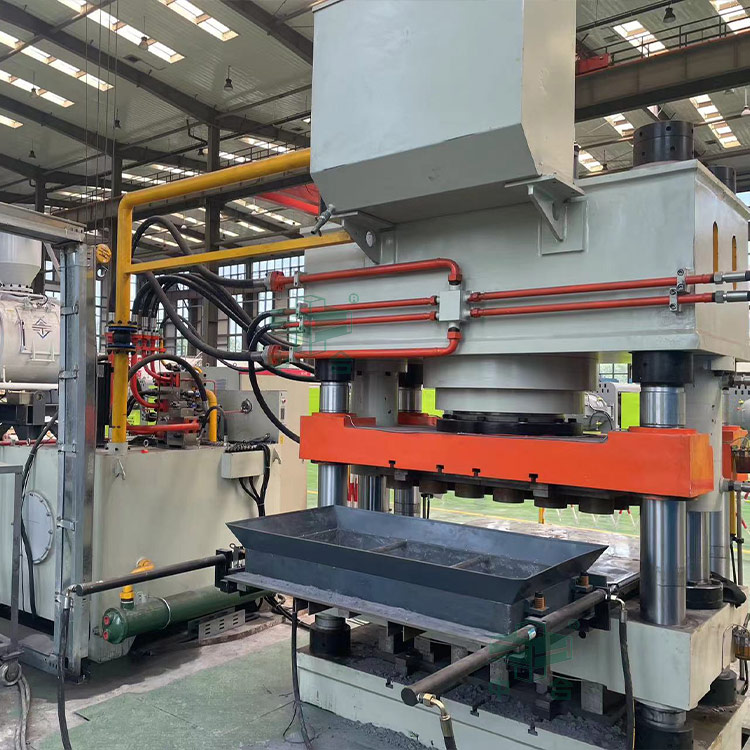 四梁四柱液壓機.jpg 四梁四柱液壓機.jpg