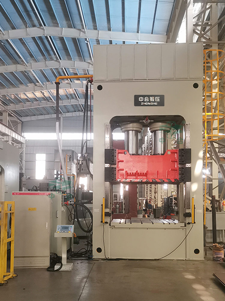 800噸框架式液壓機(jī) 800噸框架式液壓機(jī)