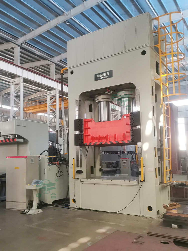 800噸框架油壓機(jī) 800噸框架油壓機(jī)