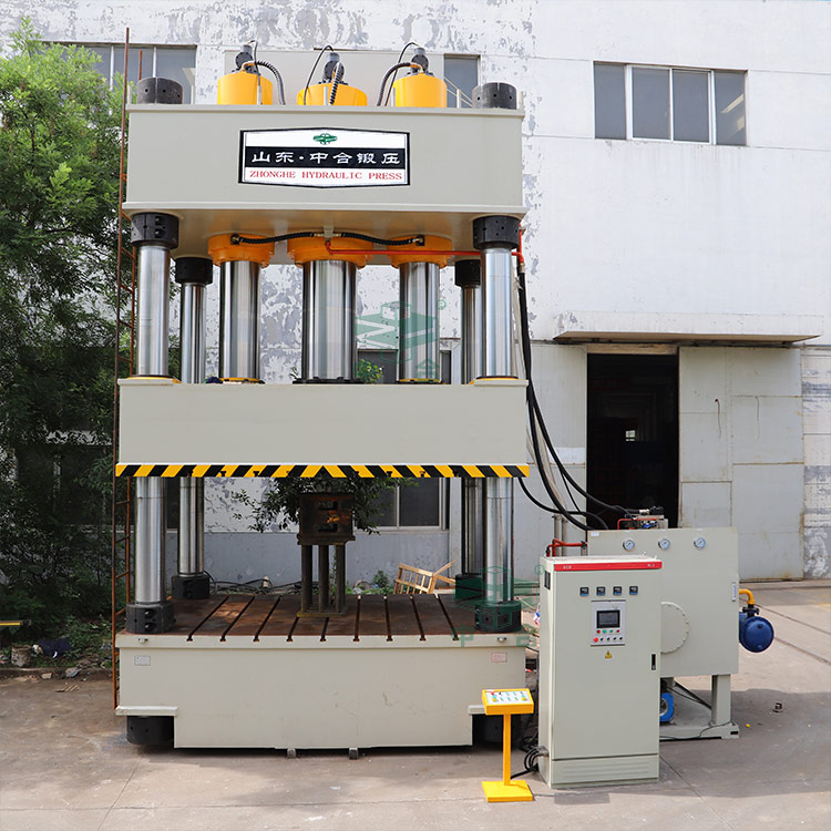 1800噸三梁四柱液壓機(jī).jpg 1800噸三梁四柱液壓機(jī).jpg