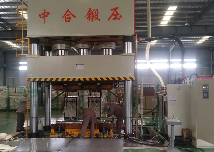 1500噸玻璃鋼電纜橋架成型液壓機(jī).jpg 1500噸玻璃鋼電纜橋架成型液壓機(jī).jpg