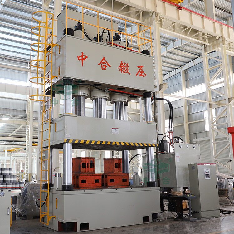 1500噸三梁四柱液壓機(jī).jpg 1500噸三梁四柱液壓機(jī).jpg