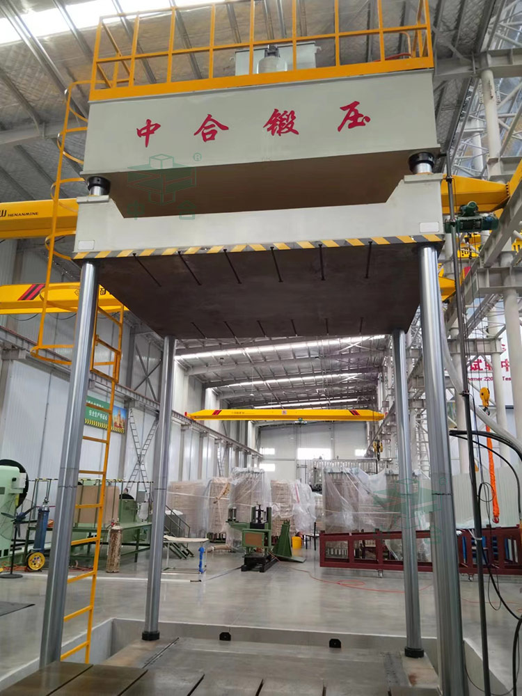 200噸移動工作臺液壓機(jī).jpg 200噸移動工作臺液壓機(jī).jpg