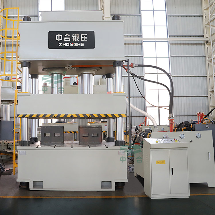 500噸雙缸四柱液壓機(jī)車間實(shí)物.jpg 500噸雙缸四柱液壓機(jī)車間實(shí)物.jpg