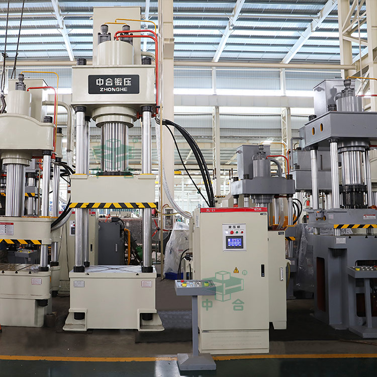 400噸四柱液壓機(jī).jpg 400噸四柱液壓機(jī).jpg