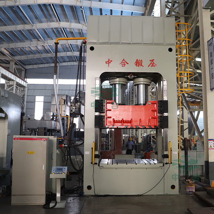 800噸復(fù)合材料成型液壓機(jī) 800噸復(fù)合材料成型液壓機(jī)
