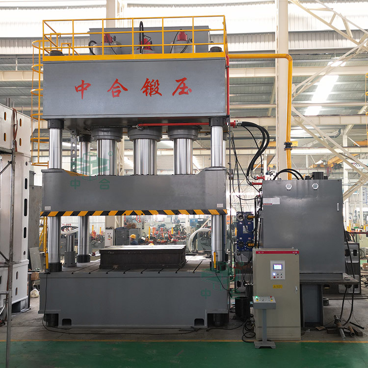 2000噸四柱液壓機(jī) 2000噸四柱液壓機(jī)