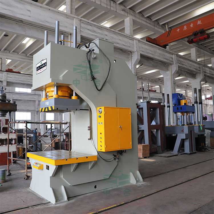 315噸C型液壓機.jpg 315噸C型液壓機.jpg