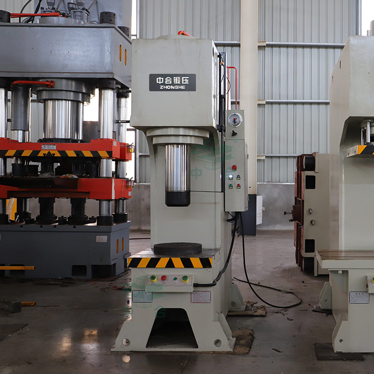 200噸單臂液壓機.jpg 200噸單臂液壓機.jpg