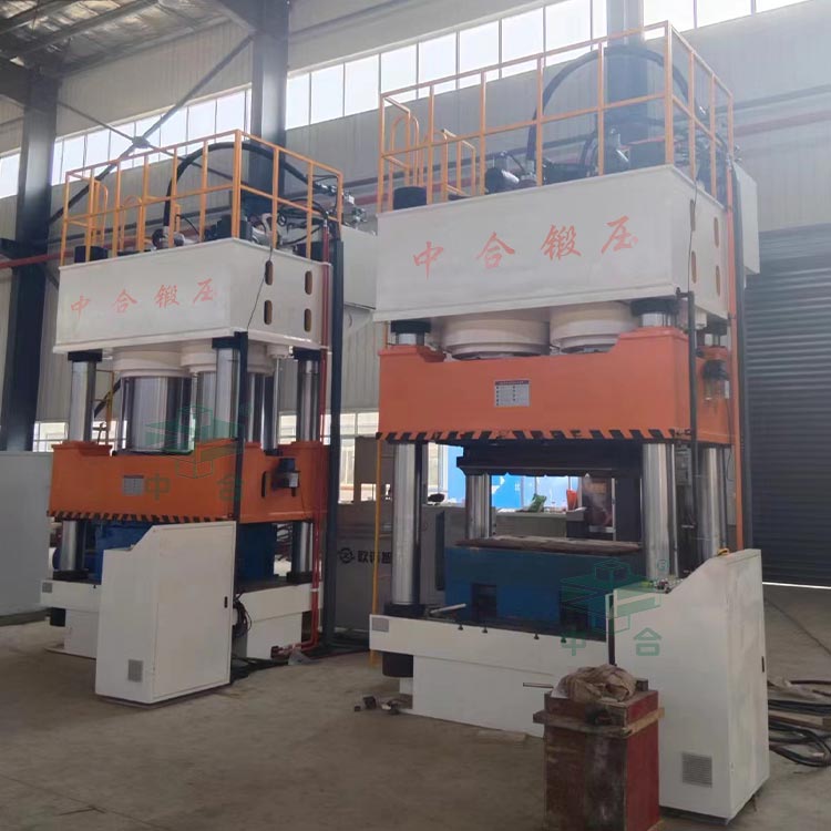 1600噸木屑托盤(pán)成型液壓機(jī)客戶(hù)現(xiàn)場(chǎng).jpg 1600噸木屑托盤(pán)成型液壓機(jī)客戶(hù)現(xiàn)場(chǎng).jpg