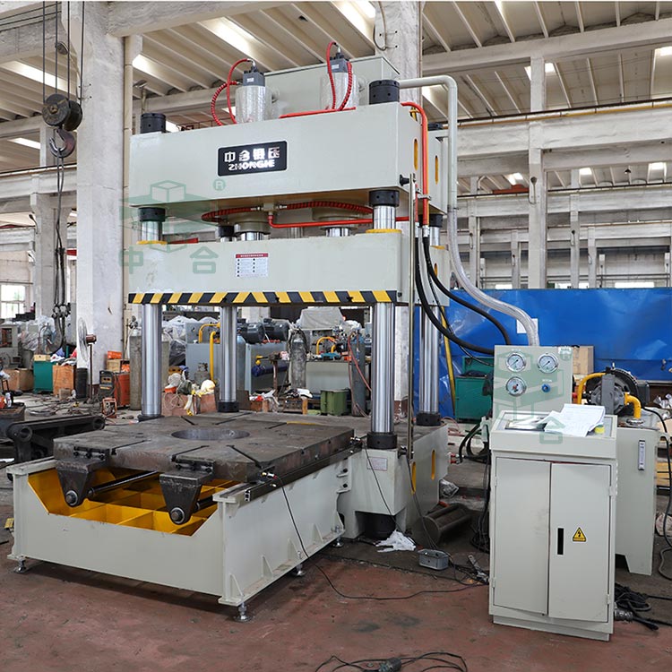 200噸四柱液壓機(jī).jpg 200噸四柱液壓機(jī).jpg