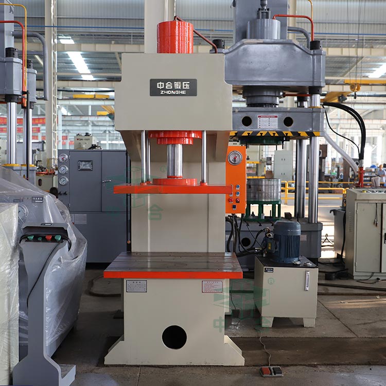 100噸單臂液壓機(jī).jpg 100噸單臂液壓機(jī).jpg