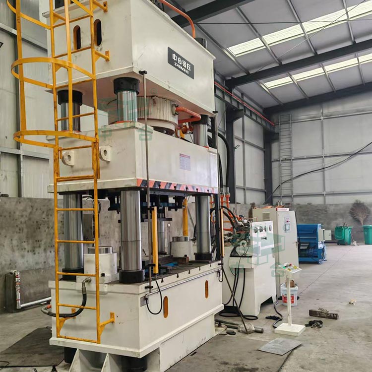 伺服800噸四柱液壓機(jī).jpg 伺服800噸四柱液壓機(jī).jpg