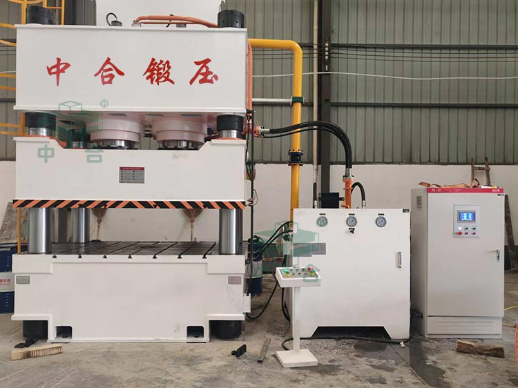 1000噸三梁四柱液壓機(jī).jpg 1000噸三梁四柱液壓機(jī).jpg