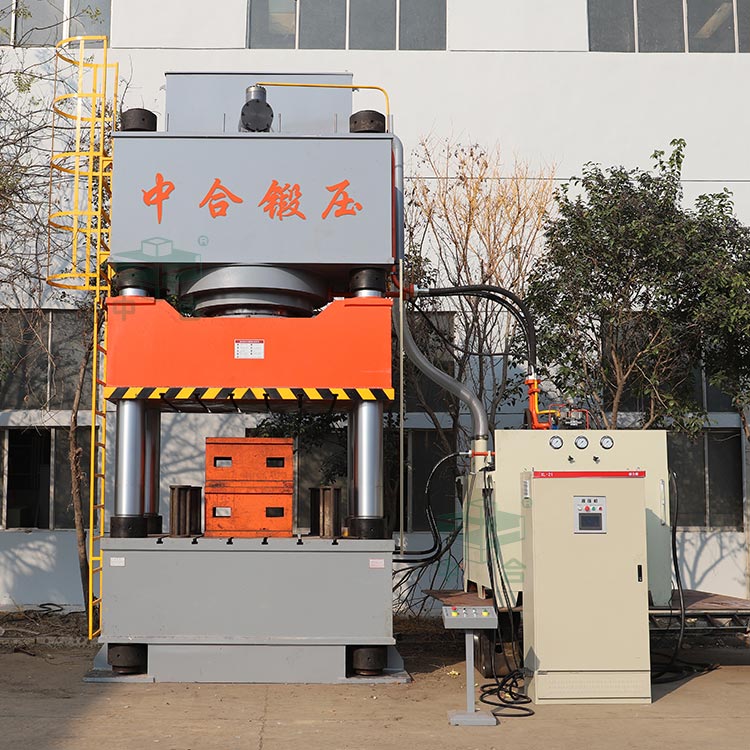 2000噸三梁四柱液壓機(jī).jpg 2000噸三梁四柱液壓機(jī).jpg