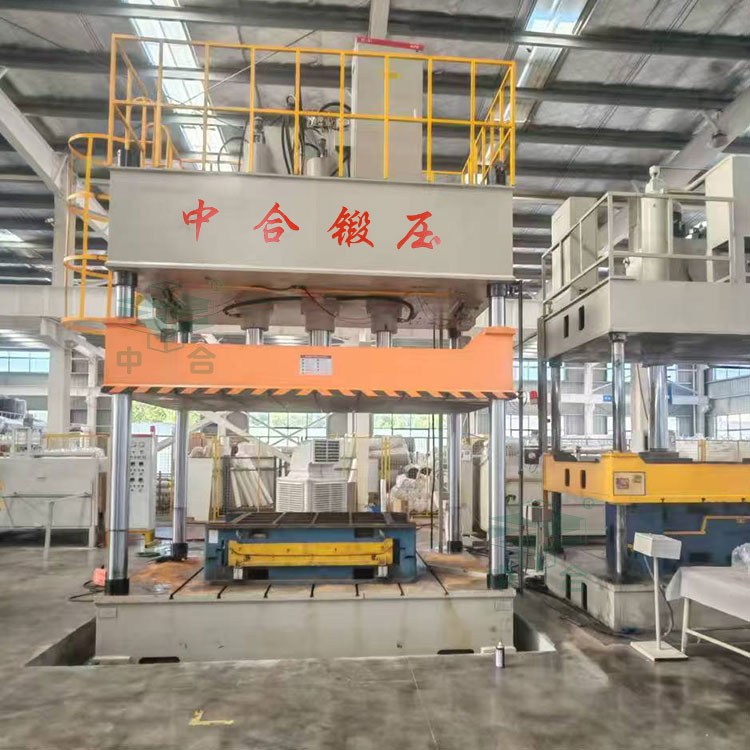 315噸汽車內(nèi)飾件成型液壓機(jī).jpg 315噸汽車內(nèi)飾件成型液壓機(jī).jpg