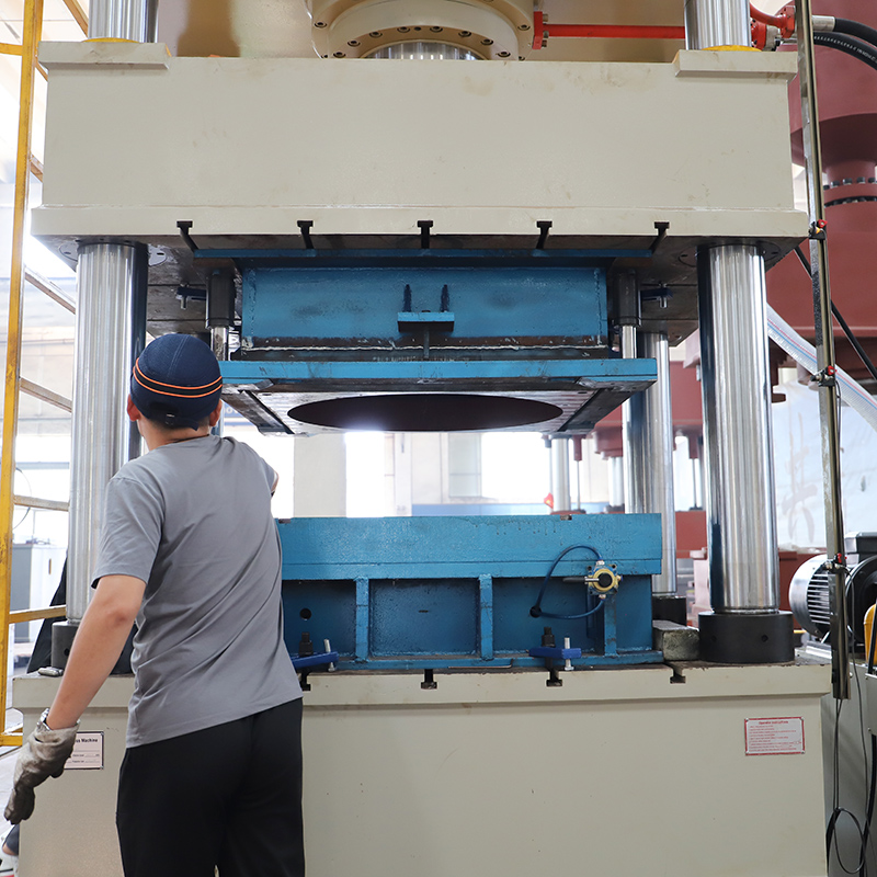 水箱板拉伸模具 水箱板拉伸模具