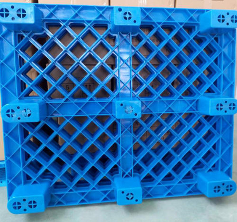 800噸玻璃鋼九腳托盤(pán)成型液壓機(jī)(圖4) 800噸玻璃鋼九腳托盤(pán)成型液壓機(jī)(圖4)