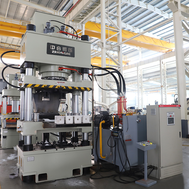 630噸鹽磚機(jī)/四梁四柱液壓機(jī)(圖1) 630噸鹽磚機(jī)/四梁四柱液壓機(jī)(圖1)