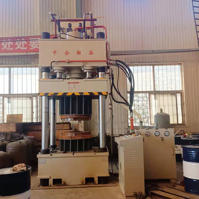 天然氣罐/油罐大封頭拉伸成型液壓機(jī)(大封頭沖壓成型油壓機(jī))(圖3) 天然氣罐/油罐大封頭拉伸成型液壓機(jī)(大封頭沖壓成型油壓機(jī))(圖3)