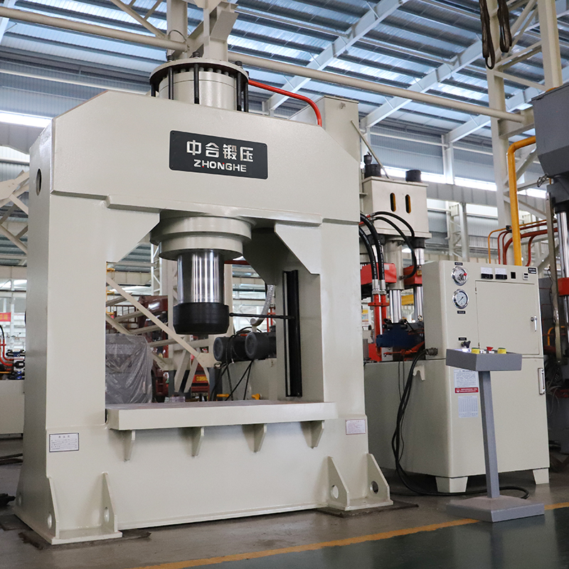 315噸龍門油壓機(jī) 315噸龍門油壓機(jī)