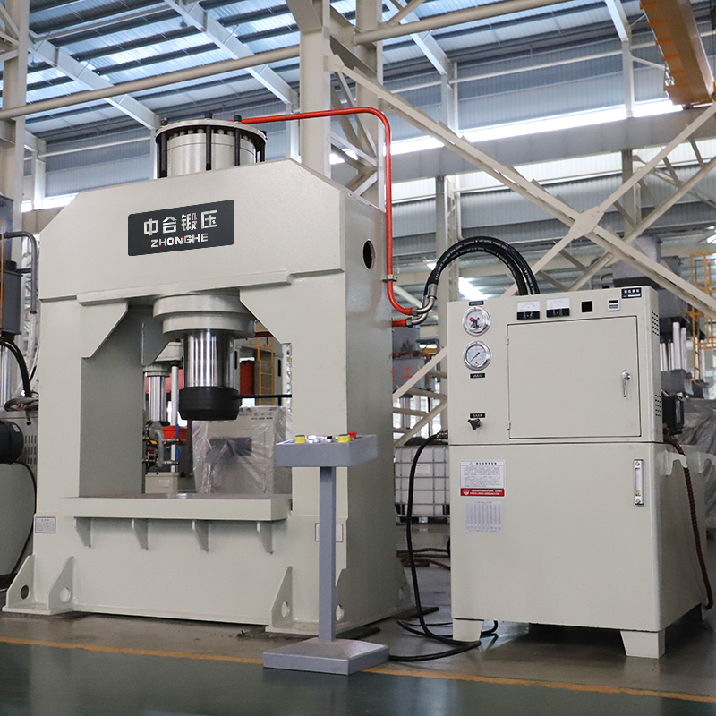 315噸龍門油壓機(jī) 315噸龍門油壓機(jī)