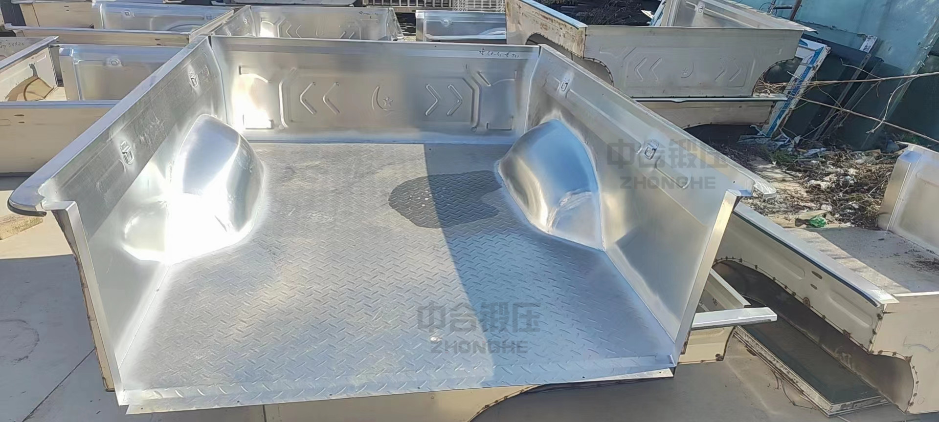 皮卡車廂板 皮卡車廂板