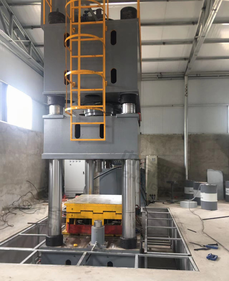 復(fù)合材料成型油壓機_1500噸汽車覆蓋件模壓機設(shè)備_伺服油壓機(圖2) 復(fù)合材料成型油壓機_1500噸汽車覆蓋件模壓機設(shè)備_伺服油壓機(圖2)