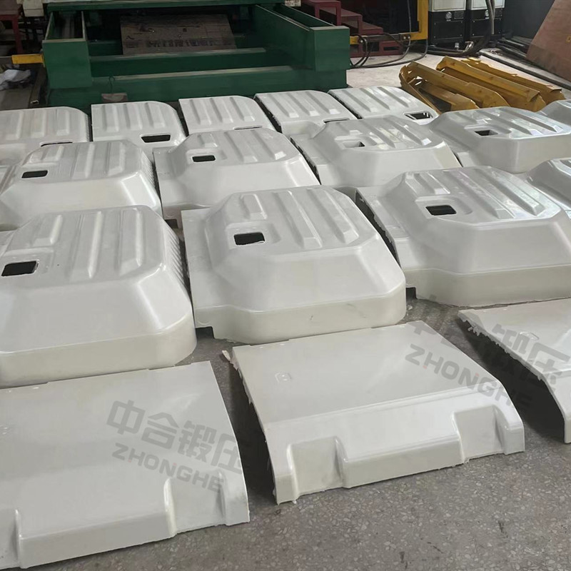 復(fù)合材料成型油壓機_1500噸汽車覆蓋件模壓機設(shè)備_伺服油壓機(圖3) 復(fù)合材料成型油壓機_1500噸汽車覆蓋件模壓機設(shè)備_伺服油壓機(圖3)