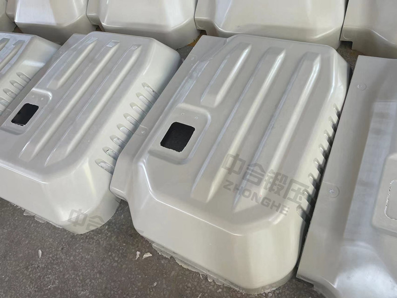 復(fù)合材料成型油壓機_1500噸汽車覆蓋件模壓機設(shè)備_伺服油壓機(圖4) 復(fù)合材料成型油壓機_1500噸汽車覆蓋件模壓機設(shè)備_伺服油壓機(圖4)