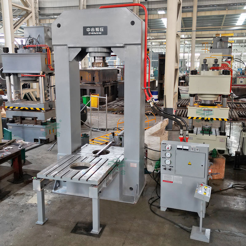 315噸龍門液壓機-鋼板校直設(shè)備(圖3) 315噸龍門液壓機-鋼板校直設(shè)備(圖3)