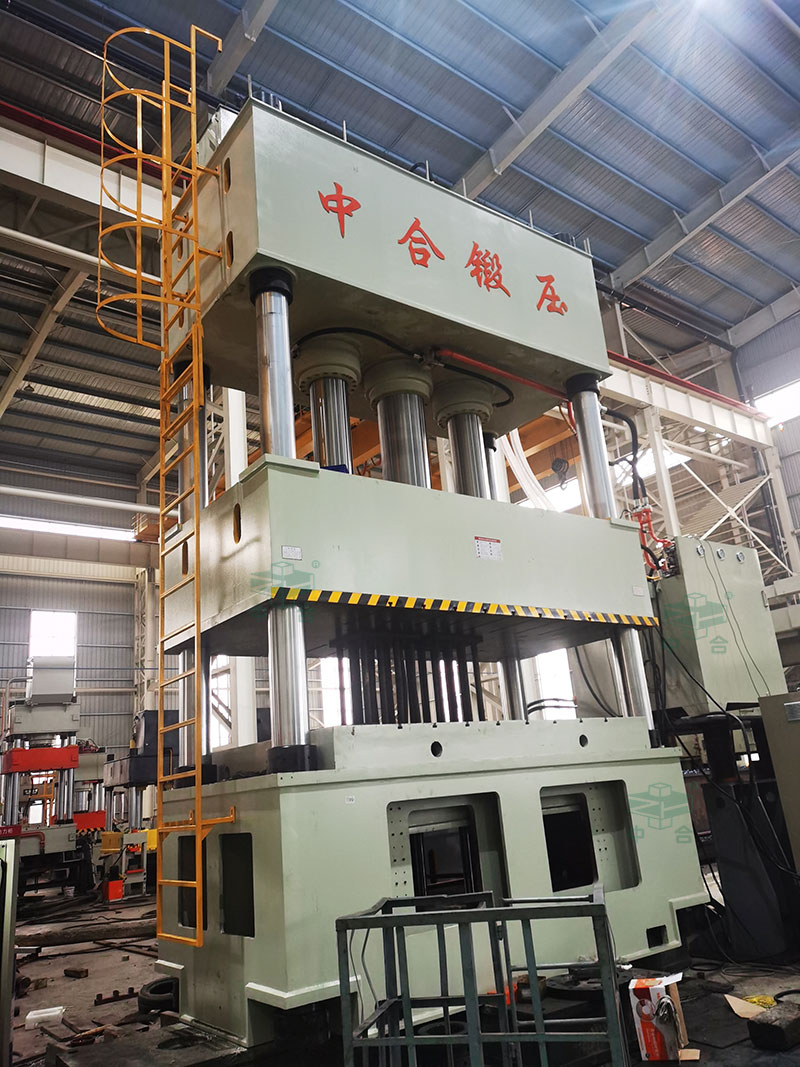 1000噸四柱液壓機(jī) 1000噸四柱液壓機(jī)