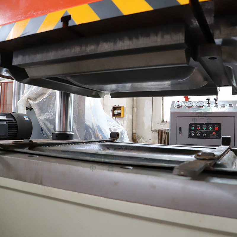 火車(chē)門(mén)板整形修復(fù)液壓機(jī)-鋼板壓平設(shè)備(圖6) 火車(chē)門(mén)板整形修復(fù)液壓機(jī)-鋼板壓平設(shè)備(圖6)