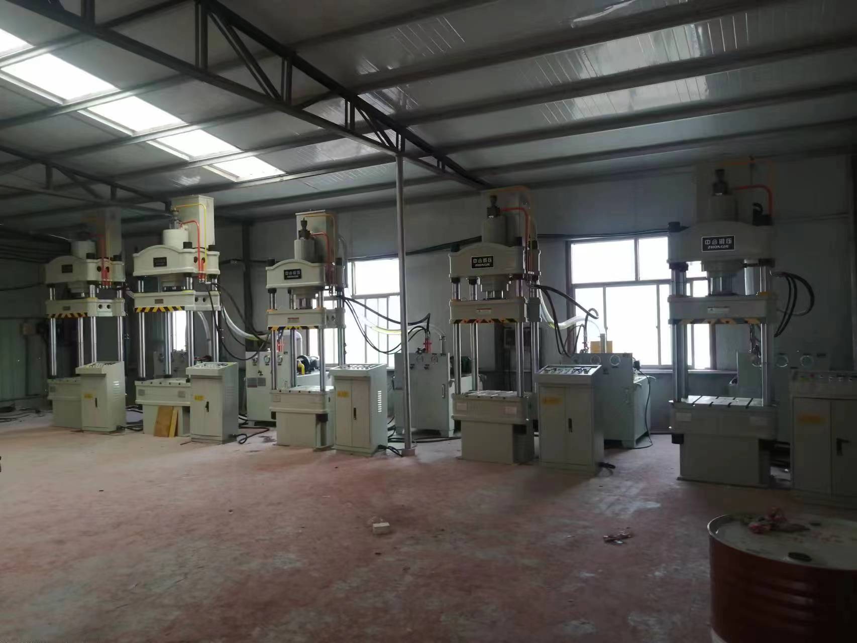 特種絕緣子成型液壓機(jī)-100噸熱壓成型油壓機(jī)(圖1) 特種絕緣子成型液壓機(jī)-100噸熱壓成型油壓機(jī)(圖1)