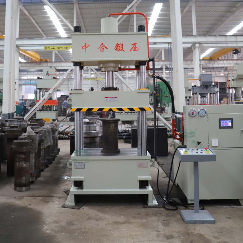 100噸三梁四柱液壓機(jī) 100噸三梁四柱液壓機(jī)