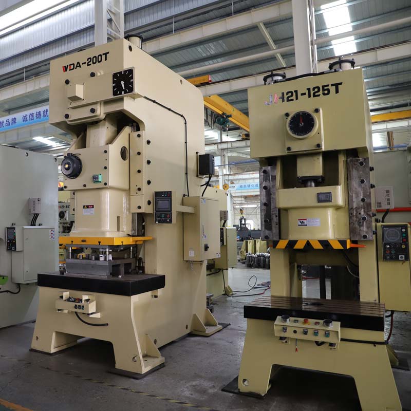 200噸氣動(dòng)沖床 200噸氣動(dòng)沖床